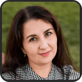 female customer testimonial for Neuro Serge brain support supplement sharing experience with improved focus and mental clarity